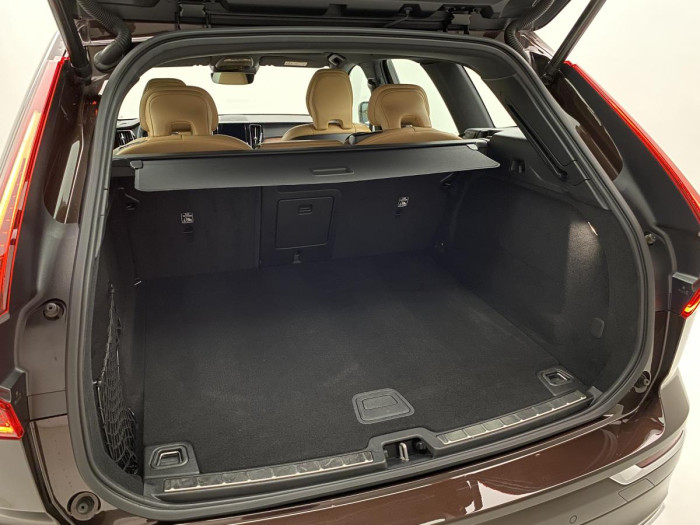Volvo XC60 D4 INSCRIPTION AUT REZERVACE 2.0 d