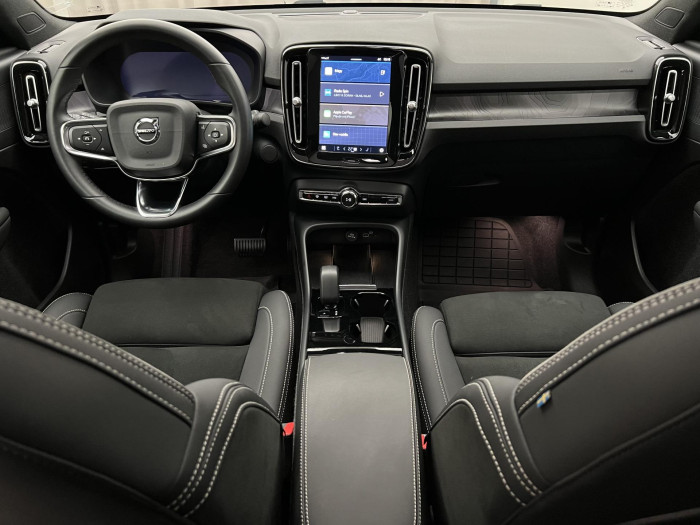 Volvo C40 RECHARGE TWIN MOTOR PLUS