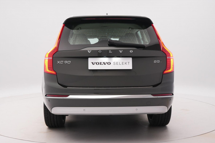 Volvo XC90 B5 AWD INSCRIPTION REZERVACE