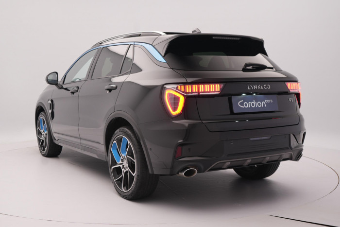Lynk & Co 01 PHEV DCT AUT 1.maj