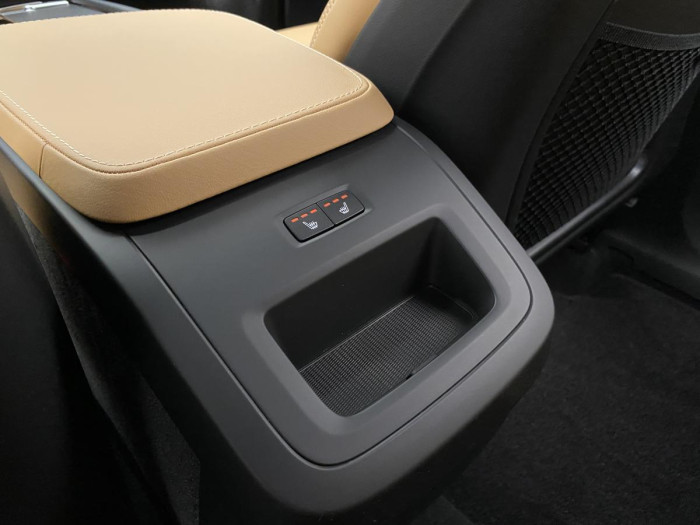 Volvo XC90 B5 AWD AUT BRIGHT PLUS 7míst 2.0 Plus