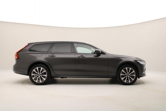 Volvo V90 CC B4 AWD PLUS REZERVACE