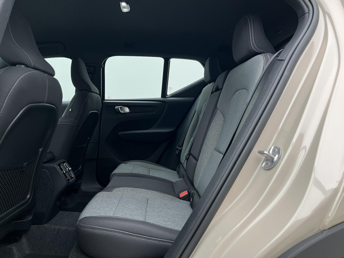 Volvo XC40 B3 DARK PLUS AUT