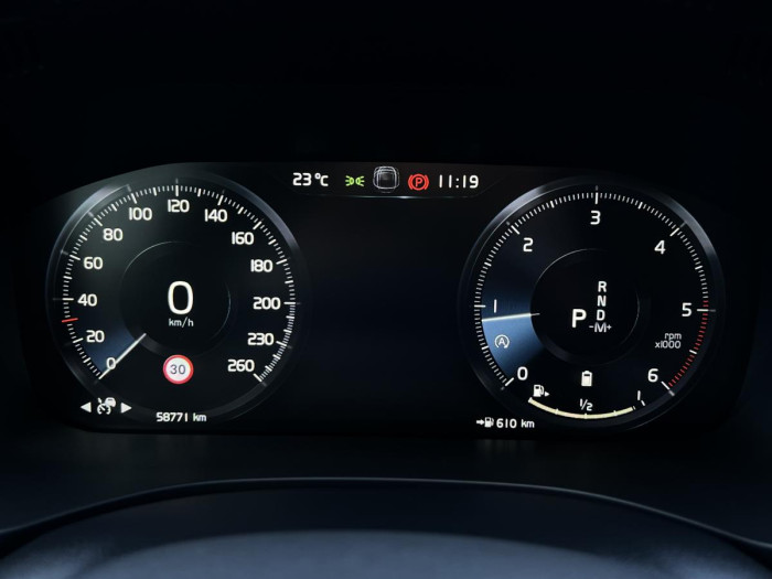 Volvo XC60 B4 AWD MOMENTUM Aut 1.maj. 2.0 Momentum