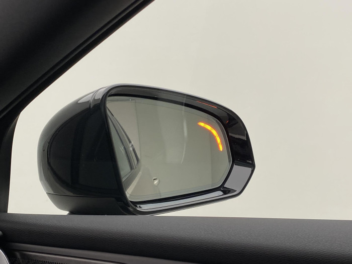 Volvo V60 B4 AUT DARK PLUS