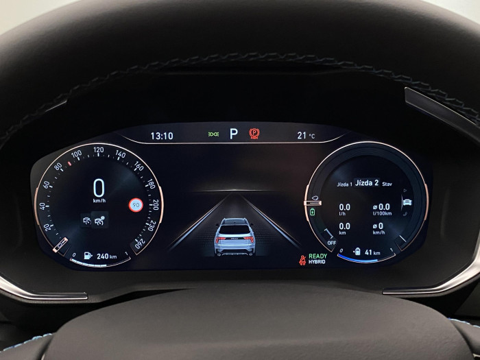 Lynk & Co 01 PHEV DCT AUT REZERVACE