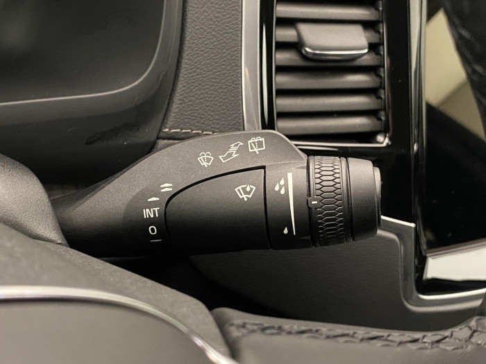 Volvo XC90 B6 AWD BRIGHT PLUS REZERVACE