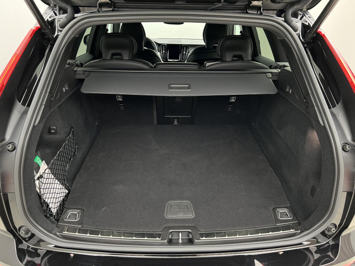 Volvo XC60 T6 AWD RECHARGE BLACK EDITION 2.0 Edition