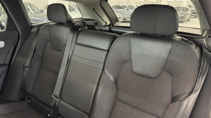 Volvo V90 CROSS COUNTRY D4 REZERVACE 2.0 d