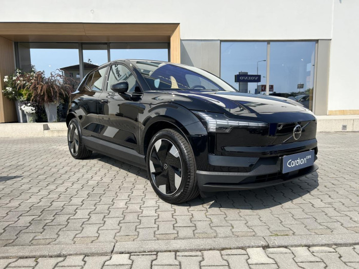 Volvo EX30 PURE ELECTRIC AWD TWIN PLUS