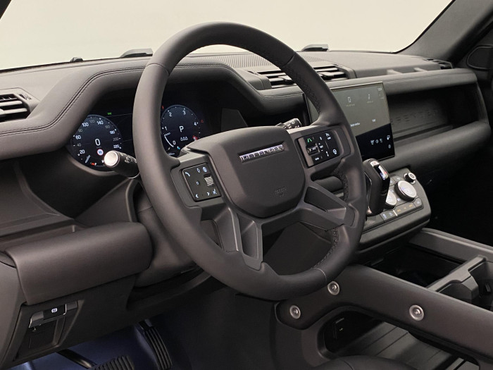 Land Rover Defender 110 D300 X-DYNAMIC SE AWD AUT 3.0 d Dynamic SE