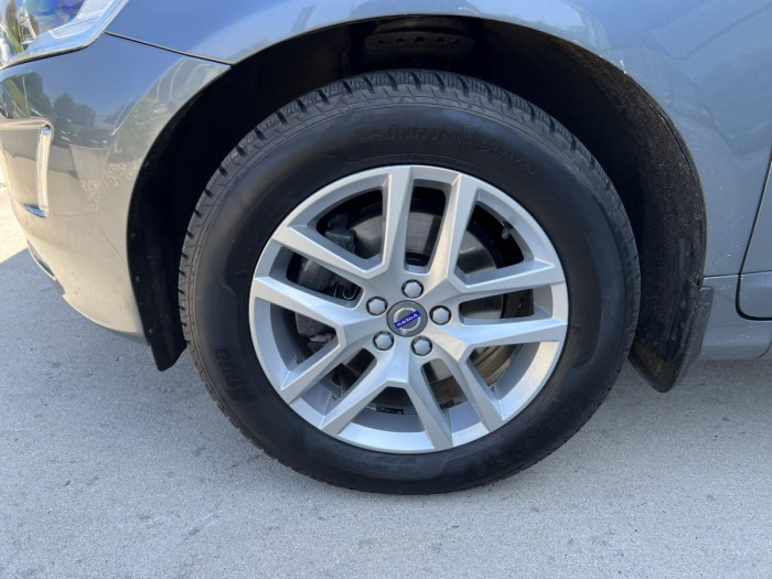 Volvo XC60 D4 AWD MOMENTUM Aut 2.4 d Momentum
