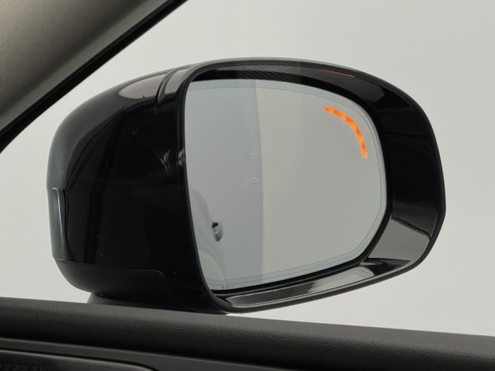 Volvo XC60 B4 AWD PLUS DARK AUT 1.maj
