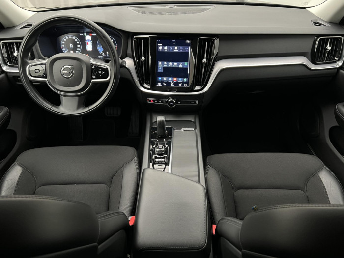 Volvo V60 B4 MOMENTUM AUT 2.0 Momentum
