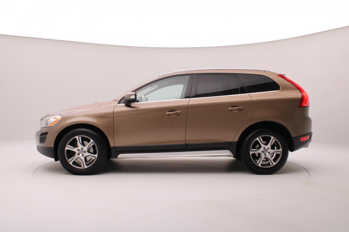 Volvo XC60 D5 AWD SUMMUM AUT CZ 2.4 d Summum