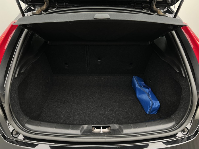 Volvo V40 D4 MOMENTUM AUT 2.0 d Momentum