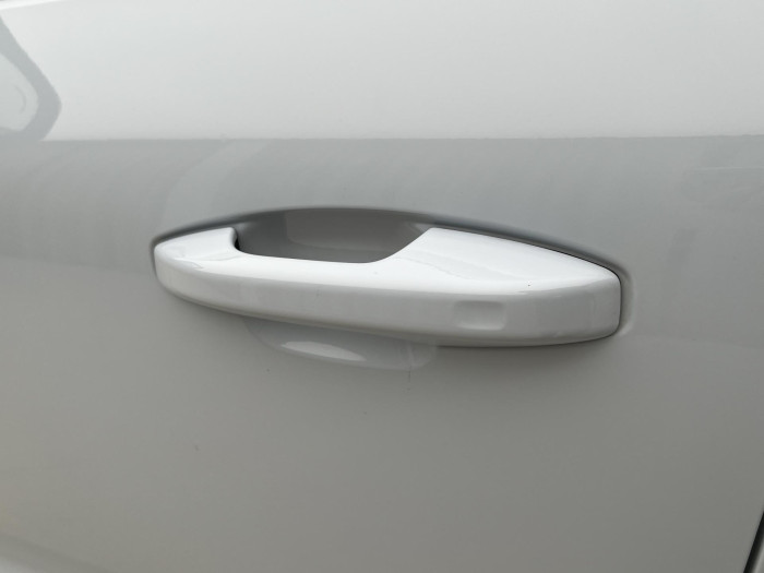 Volvo XC40 B3 PLUS DARK AUT CZ