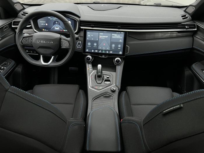 Lynk & Co 01 PHEV DCT AUT 1.maj.