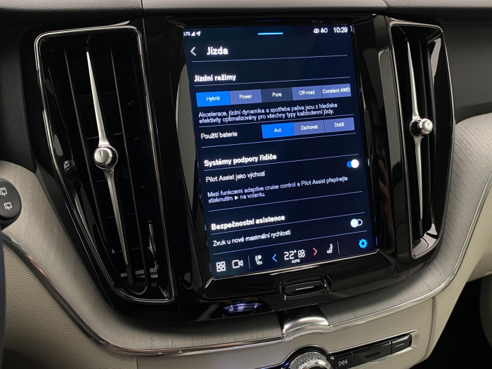 Volvo XC60 T6 AWD PLUG-IN DARK PLUS AUT