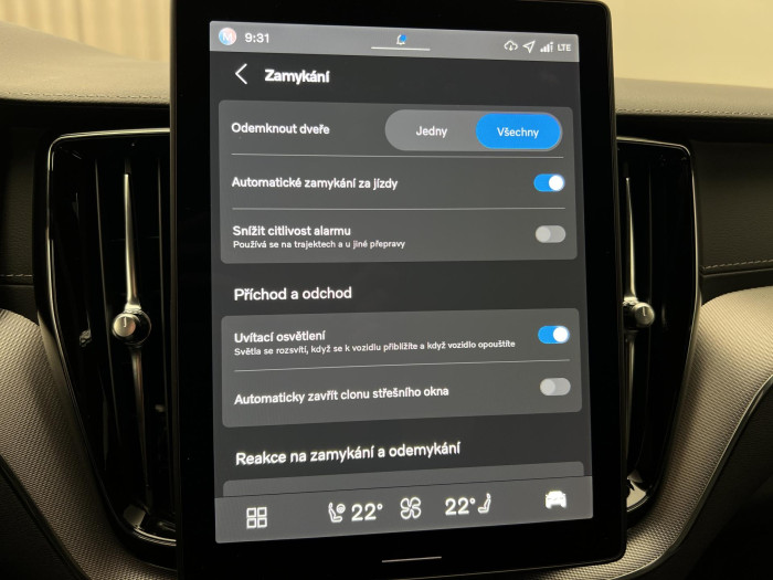Volvo XC60 T8 AWD RECHARGE BLACK ULTRA