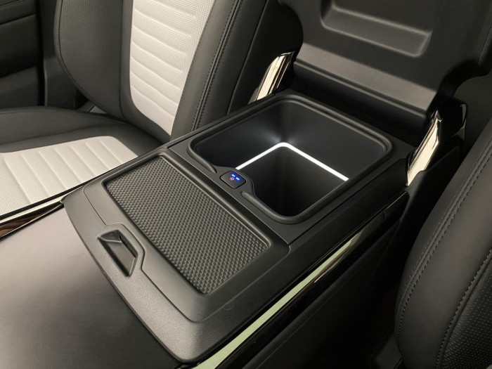 Land Rover Range Rover Sport P635 SV EDITION ONE AWD AUT 4.4 Edition