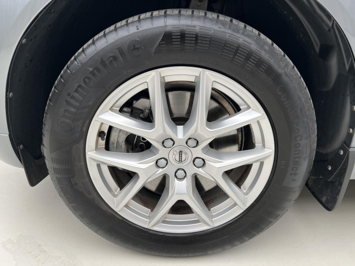 Volvo XC60 B4 AWD MOMENTUM POLESTAR AUT 2.0 Momentum