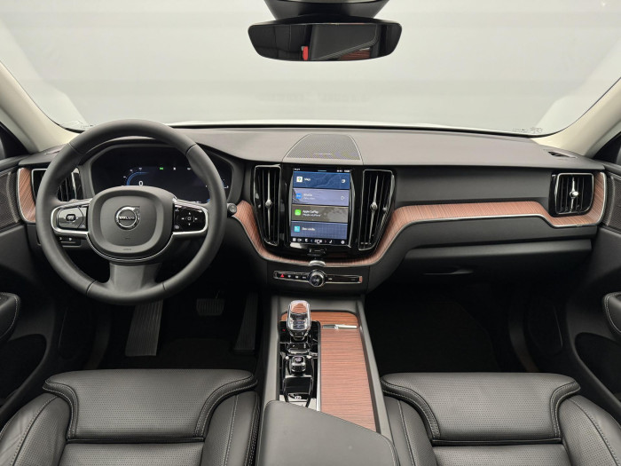 Volvo XC60 T8 AWD RECHARGE BRIGHT PLUS