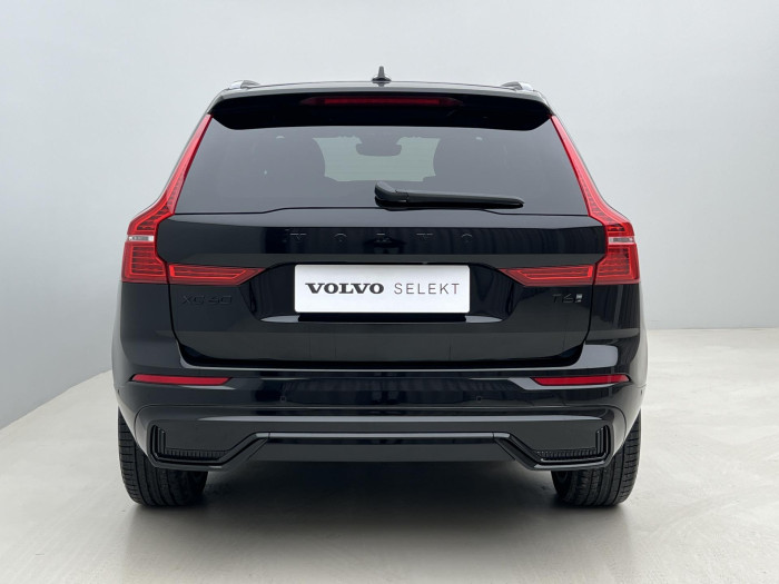 Volvo XC60 T6 AWD RECHARGE BLACK EDITION 2.0 Edition