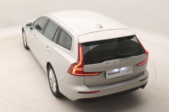 Volvo V60 D3 MOMENTUM PRO REZERVACE 2.0 d Momentum