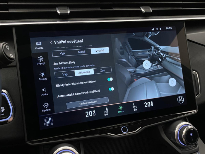 Lynk & Co 01 PHEV DCT AUT 1.maj. REZERVACE