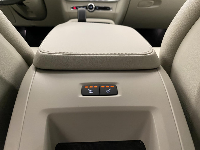 Volvo V90 B4 AWD CORE AUT CZ