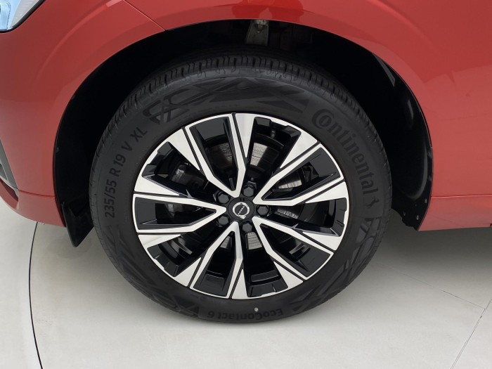 Volvo XC60 B5 AWD DARK PLUS REZERVACE