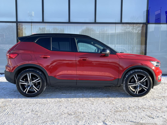 Volvo XC40 T5 R-DESIGN RECHARGE Aut 1.maj