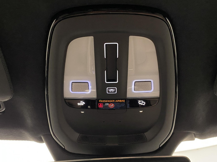 Volvo XC90 T8 AWD RECHARGE DARK ULTRA 7