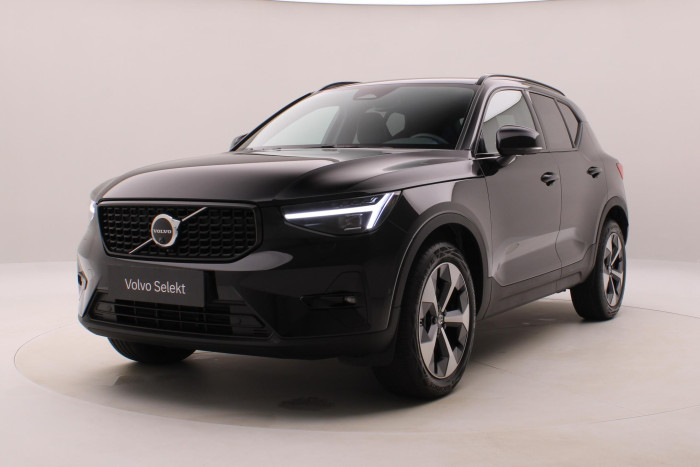 Volvo XC40 B3 DARK PLUS AUT CZ