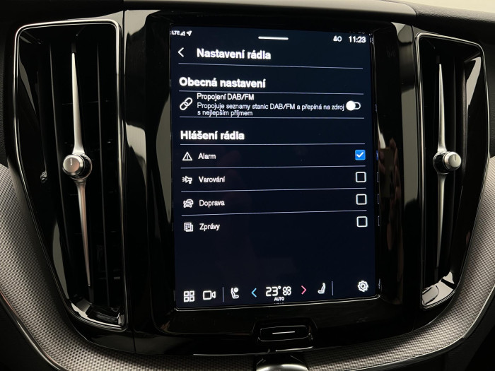Volvo XC60 B4 AWD PLUS DARK AUT 1.maj.