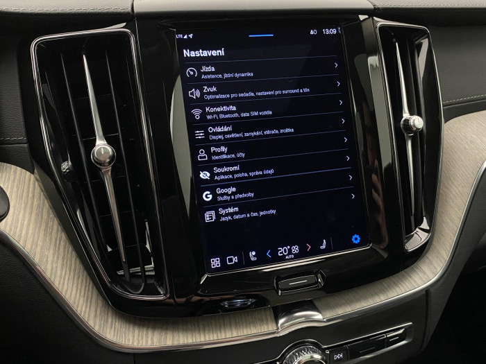 Volvo XC60 B5 AWD INSCRIPTION AUT