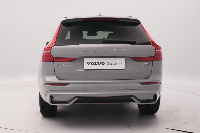Volvo XC60 B5 AWD DARK PLUS CZ 1.maj