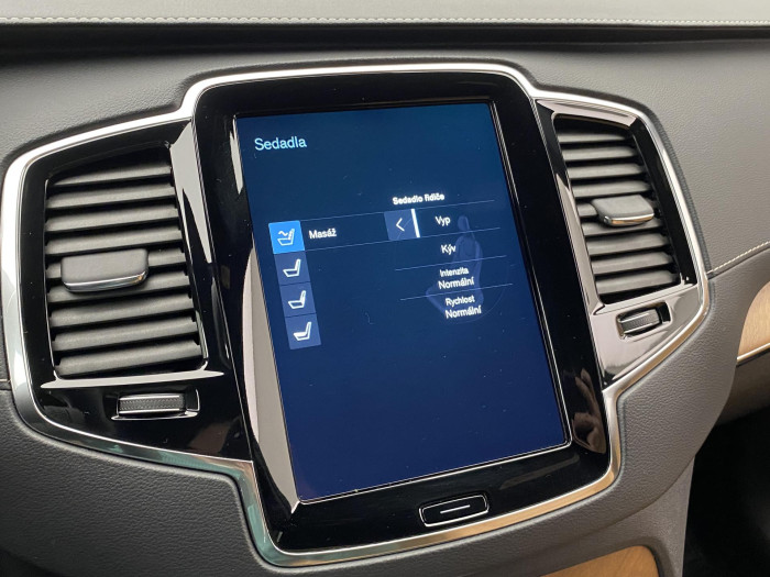 Volvo XC90 B5 AWD INSCRIPION AUT CZ