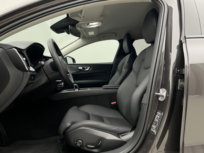 Volvo V60 B5 AWD PLUS BRIGHT AUT 1.maj.