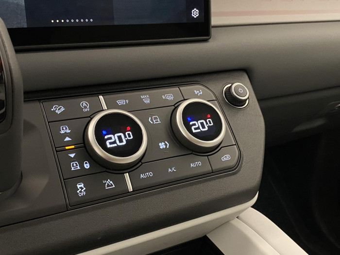 Land Rover Defender 110 D250X-DYNAMIC SE REZERVACE 3.0 d Dynamic SE