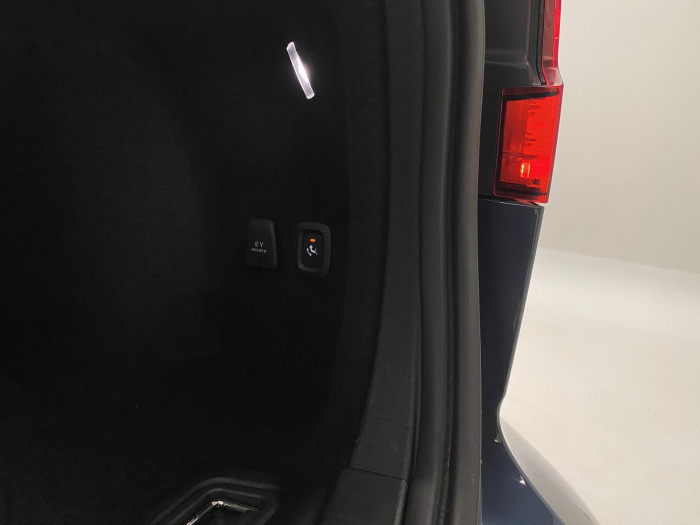 Volvo V60 CC B4 AWD BRIGHT PLUS AUT CZ