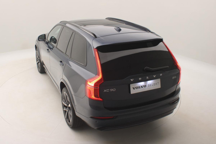 Volvo XC90 B5 AWD ULTIMATE DARK AUT 1.maj