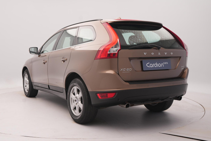 Volvo XC60 D3 AWD MOMENTUM CZ 1.maj 2.4 d Momentum