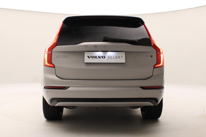 Volvo XC90 B6 AWD ULTIMATE REZERVACE