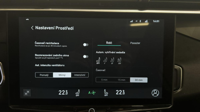 Lynk & Co 01 PHEV DCT AUT