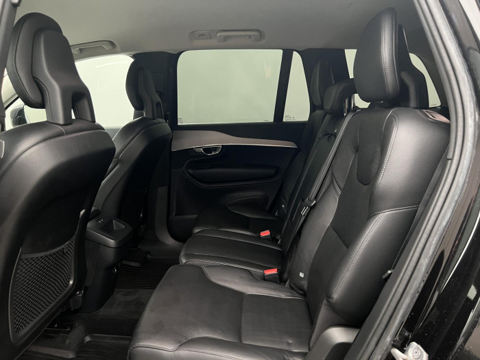 Volvo XC90 D5 AWD INSCRIPTION 7MÍSTNÁ AUT 2.0 d