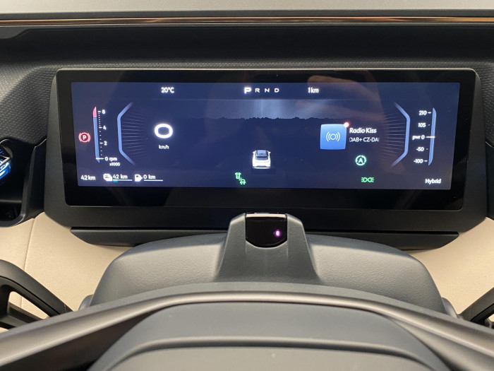 Lynk & Co 08 MORE PHEV