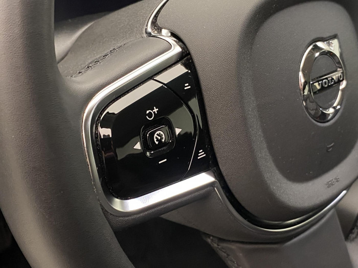 Volvo V90 CC B4 AWD BRIGHT REZERVACE 2.0 CC CC