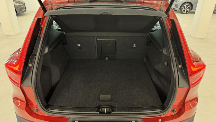 Volvo XC40 T3 MOMENTUM REZERVACE 1.5 Momentum